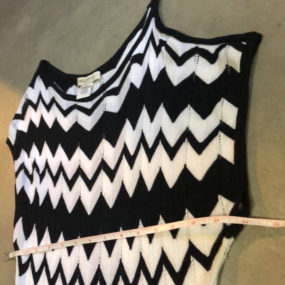 Black and White Cocktail Dress - Picture 2 of 13